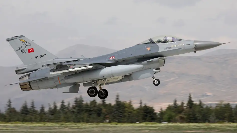 Türk F-16’ları Eş-Şebab Hedeflerini Vurdu: Somali’de 35 Terörist Etkisiz Hale Getirildi