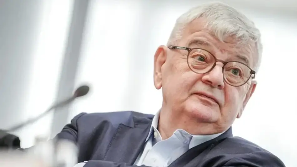 Eski Almanya Dışişleri Bakanı Fischer: Artık Amerikalılar NATO'dan Ayrılma Yolunda