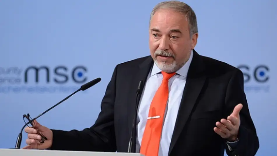 Eski İsrail Savunma Bakanı Liberman, İsrail Ordusu Mühimmatının On Gün İçinde Tükeneceğini Söylerken Hayom Gazetesi de Mali Sıkıntılar Nedeniyle 10 Bin Askerin Terhis Edileceğini Duyurdu