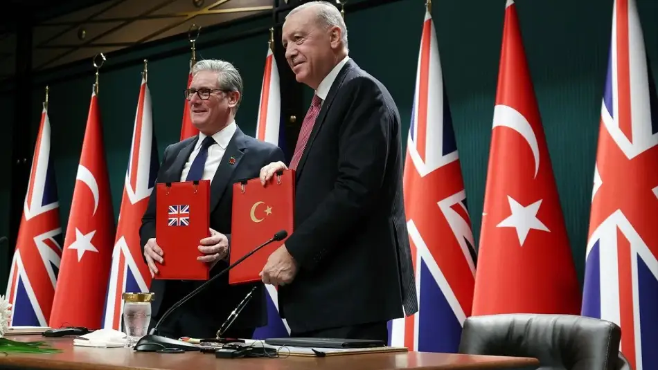 Türkiye ve Birleşik Krallık Arasında Savunma Anlaşması İmzalandı