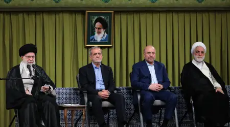 İran Muhalefeti Sorguluyor: Ülkede Rehberlik Sisteminin Sonu mu Geldi?
