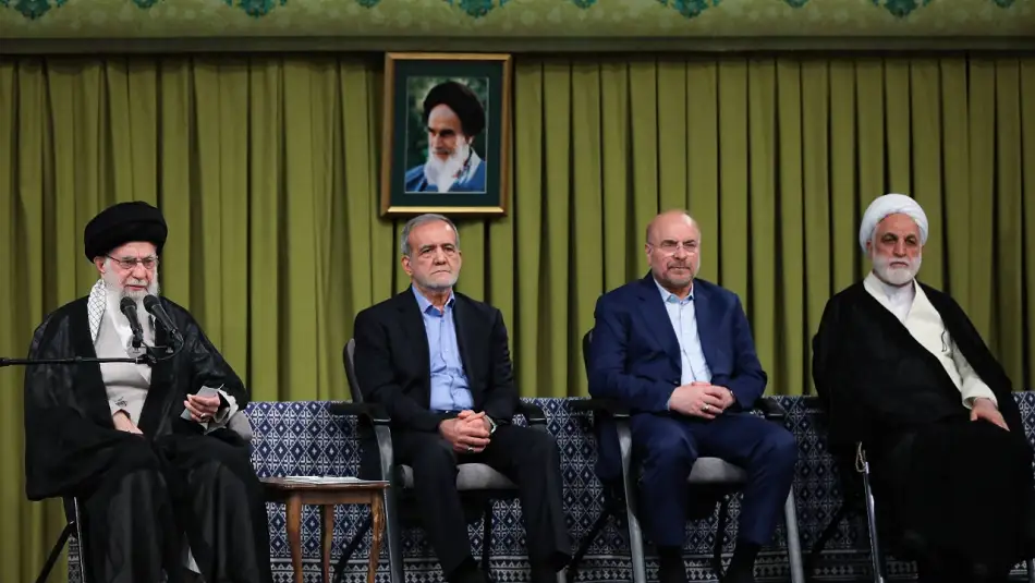 İran Muhalefeti Sorguluyor: Ülkede Rehberlik Sisteminin Sonu mu Geldi?