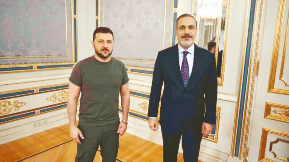Ukrayna Cumhurbaşkanı Zelenskiy, Hakan Fidan’a Devlet Nişanı Tevcih Etti