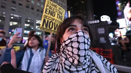 İsrail/Haaretz’in Haberine göre ABD’li Yahudilerin Yarısı İsrail’i Protesto Etmenin Antisemitik Olmadığını Düşünüyor