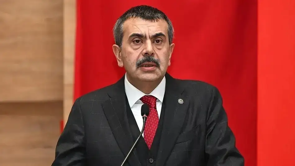 Milli Eğitim Bakanı Yusuf Tekin: "Müfredatı Değiştiriyoruz, Cumhuriyetle Osmanlı’yı Barıştıracağız"