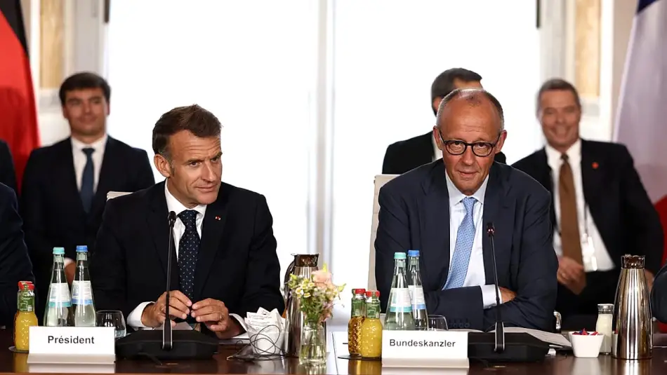 Köln’de Buluşan Fransa Cumhurbaşkanı Macron ve Alman Şansölyesi Merz, Çin’in Ticaret Politikalarına Karşı Ortak Mücadele Yollarını Tartıştı