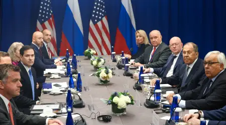 Sürpriz Görüşme: ABD Dışişleri Bakanı Rubio ile Rusya Dışişleri Bakanı Lavrov Filipinler’de Bir Araya Geldi