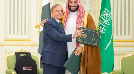 Suudi Veliaht Prensi Muhammed Bin Selman ile Görüşen Pakistan Başbakanı Şerif Husi Tehditlerine Karşı Riyad’ın Yanında Olduklarını Duyurdu