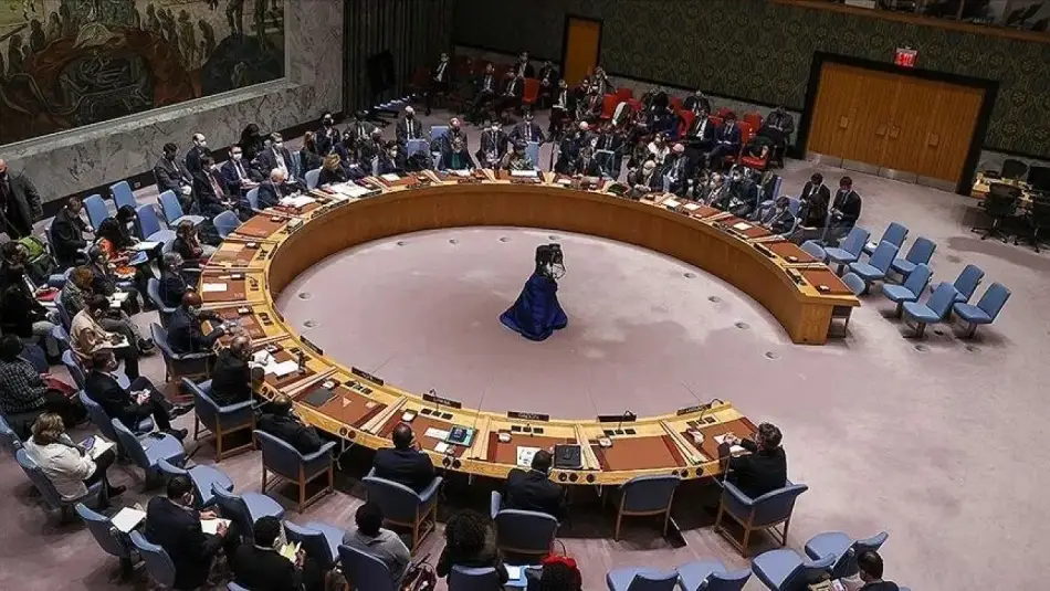 Batı İttifakı Çatlama Noktasında: ABD’yi Kuzey Kore’ye Benzeten Fransız Temsilci Konuşmaya Başlayınca ABD Heyeti BM Güvenlik Konseyini Terk Etti