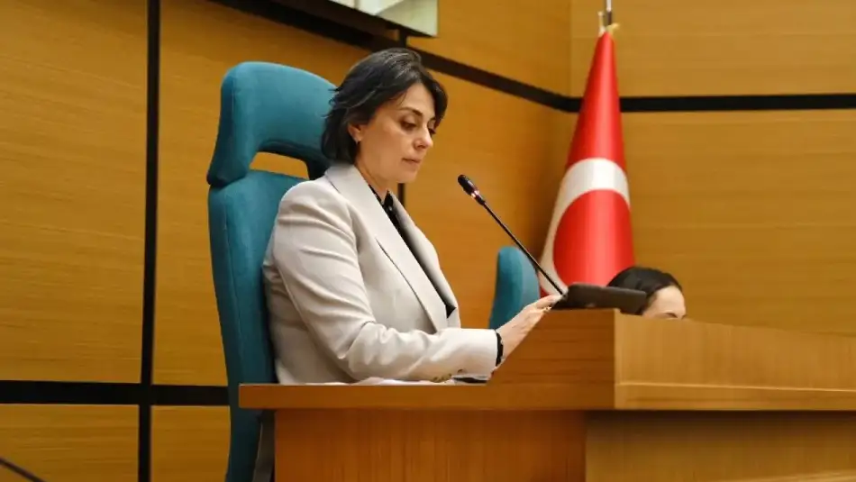 Üsküdar Belediye Başkanı Sinem Dedetaş Gözaltına Alındı