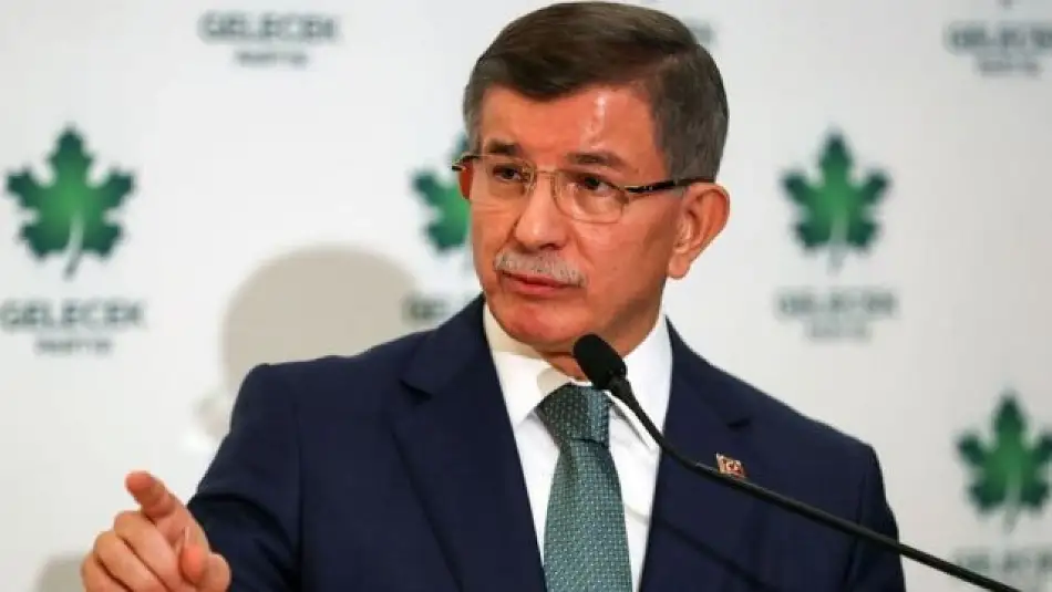 Parti Siyasetinin Çıkmaza Girdiğini Söyleyen Ahmet Davutoğlu Geleceğin Türkiyesi İçin Gelecek Partisi’ni Feshettiğini Duyurdu