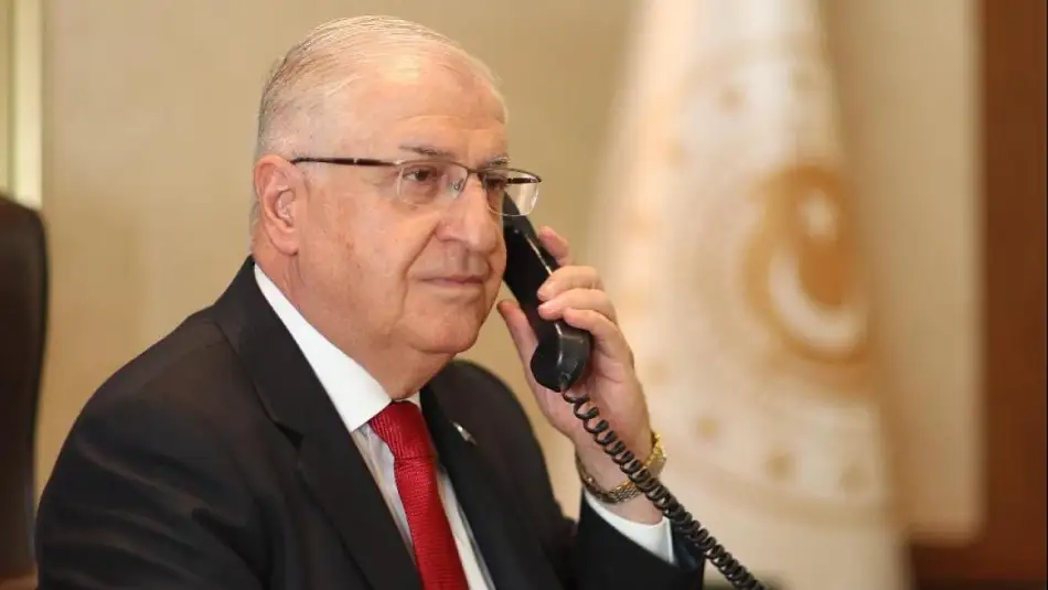 Milli Savunma Bakanı Yaşar Güler ile Görüşen İranlı Komutan, Bölgenin Güvenliği İçin Müslüman Ülkeler Arasında Askeri İttifak Kurulmasını İstedi