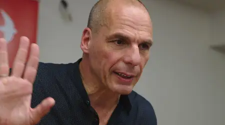 Eski Maliye Bakanı Varoufakis'den Atina’ya Sert Uyarı: Netanyahu’ya Güvenmeyin Türkiye İsrail’in Yutabileceği Bir Balık Değil