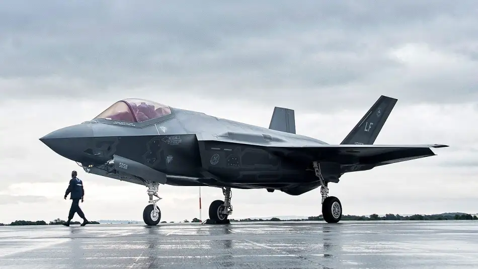 F-35’ler Beklenen İlgiyi Görmezken Çin Savaş Uçaklarına Talep Yoğunluğu