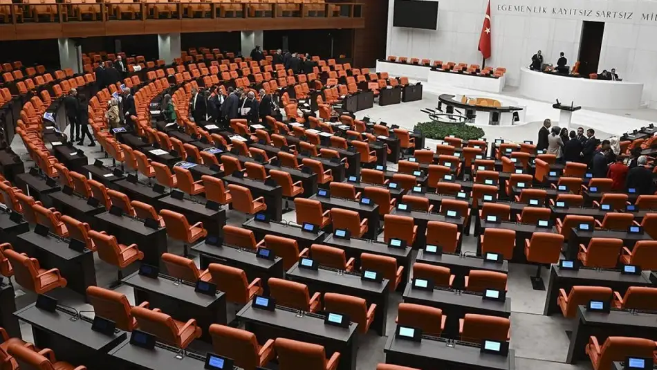 Suça Sürüklenen Çocuklara İlişkin Düzenleme İçeren Çocuk Koruma Kanunu ile Bazı Kanunlarda Değişiklik Yapılmasına Dair Kanun Teklifi Kabul Edilerek Yasalaştı