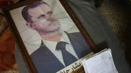 Suriye’de Mahkeme Katil Esad ve Kardeşi Mahir’i İşlediği Suçlardan Dolayı İdam Cezasına Mahkum Etti