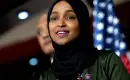 Trump’ın "Solcu Bir Deli" Dediği Müslüman Aday İlhan Omar Yüzde 80’lik Rekor Oyla Kongre Yolunda