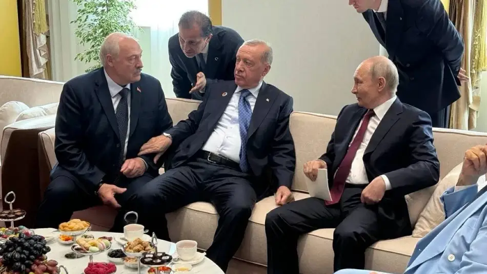 Bişkek’teki ŞİÖ Zirvesinde Dikkat Çeken Üçlü Temas: Erdoğan, Putin ve Lukaşenko Bir Araya Geldi