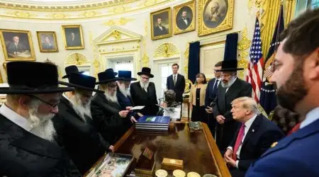 TRUMP’TAN İSRAİL’E AÇIK MESAJ: Başkan Trump ve Yardımcısı Vance İsrail ve Siyonizm Karşıtı Hahamları Beyaz Saray’da Kabul Etti