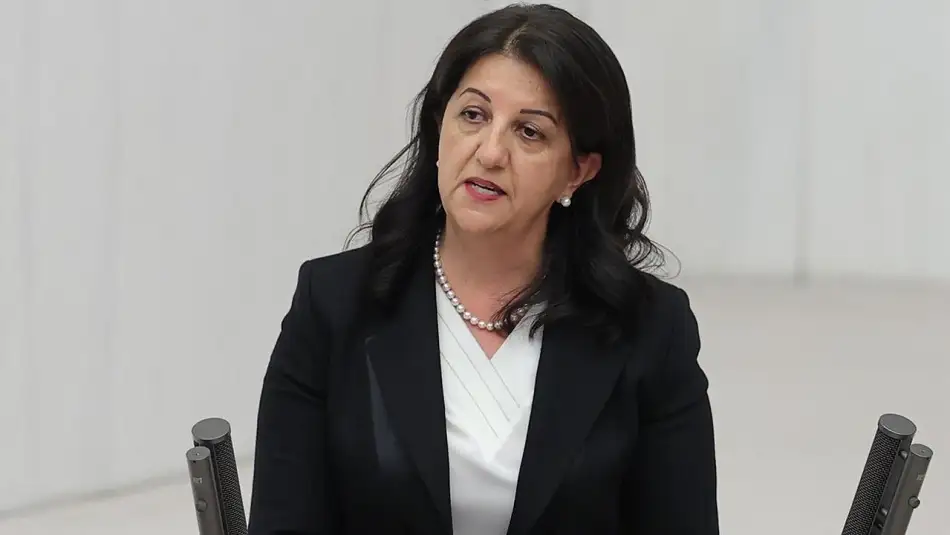 DEM Terörsüz Türkiye Sürecine İsmini Değiştirerek Yeni Bir Katkı Sağlıyor: Demokratik Cumhuriyet Hareketi (Partisi)