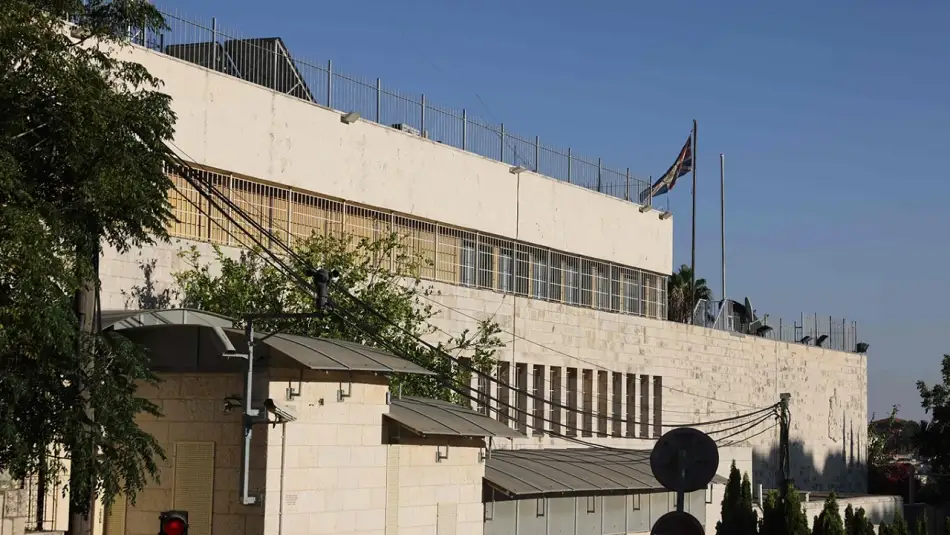 İSRAİL TAMAMEN YALNIZLAŞTI: Tel Aviv İsrail’i Kudurtan İngiltere’yi Ülkeden Kovmaya Hazırlanıyor