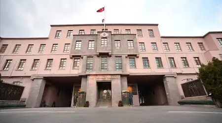 Milli Savunma Bakanlığı Miçotakis’in Provokatif Meis Ziyaretinin ve Bölgedeki Gelişmelerin Yakından Takip Edildiğini Açıkladı