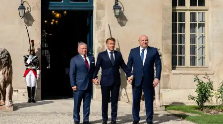 Ürdün Kralı ve Lübnan Cumhurbaşkanı ile Görüşen Macron: “Egemen ve İstikrarlı Lübnan Tüm Bölgenin Güvenliği İçin Atılmış Bir Adımdır”