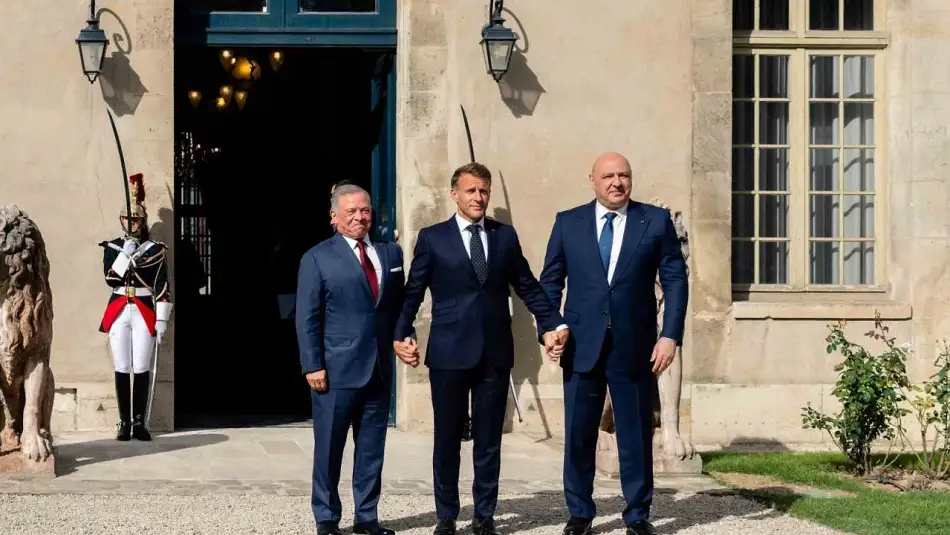 Ürdün Kralı ve Lübnan Cumhurbaşkanı ile Görüşen Macron: “Egemen ve İstikrarlı Lübnan Tüm Bölgenin Güvenliği İçin Atılmış Bir Adımdır”