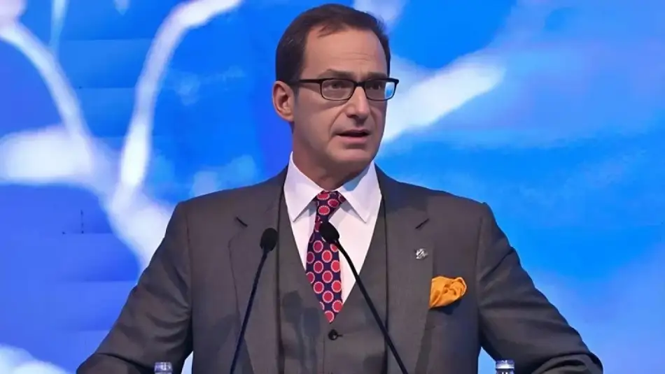 İşadamı Ömer Koç: ABD, İngiltere ve Avrupa’nın İsrail’i Koşulsuz Desteklemesi Batı’nın Yüz Karası Olan Bu Soykırımı Mümkün Kıldı