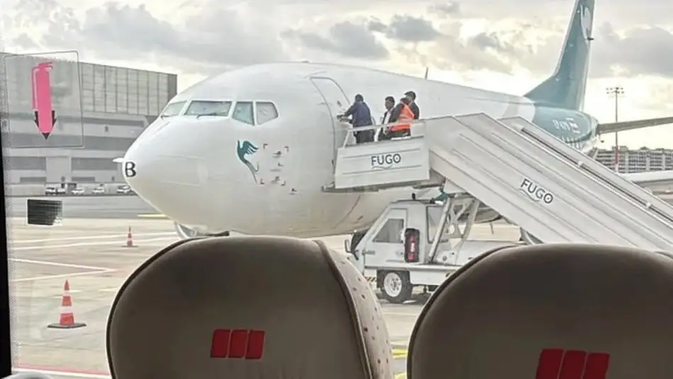 İran Caspian Havayollarına Ait Yolcu Uçağı Borcundan Dolayı İstanbul’da Haczedildi