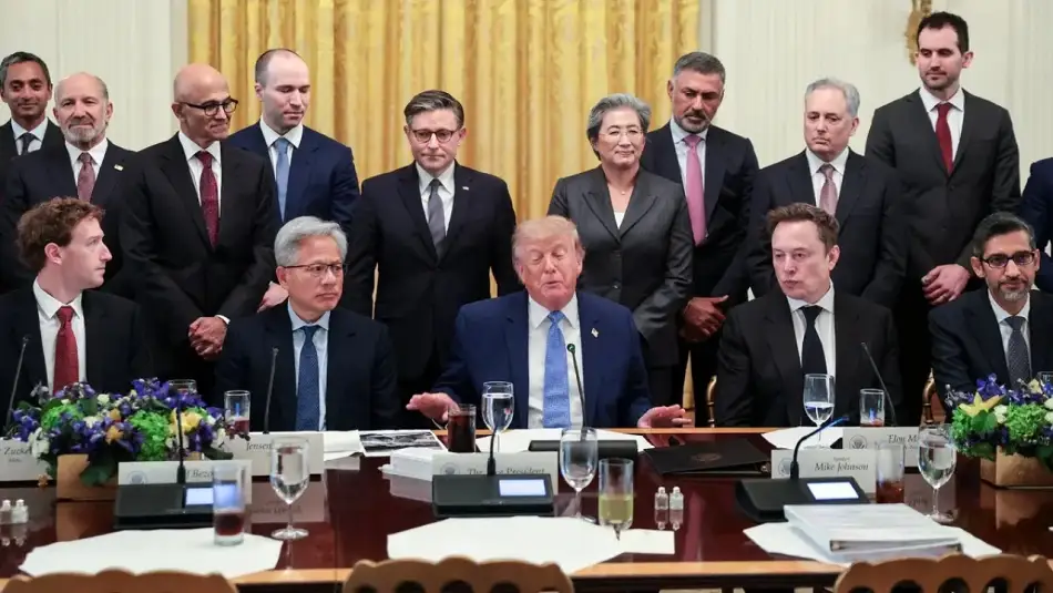Büyük Teknoloji Şirketleri Trump'ın Talebi Üzerine Yapay Zeka Konusunda Ahlaki Açıdan Bağlayıcı Bir Anlaşma İmzaladı