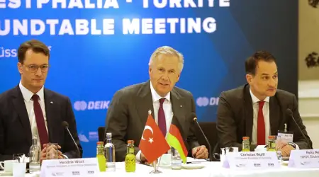 Almanya Kuzey Ren Vestfalya Başbakanı Türkiye'ye Duydukları İhtiyaca Vurgu Yaparak Gümrük Birliği Anlaşmasının Güncellenmesini Talep Etti
