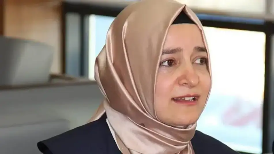 Fatma Betül Sayan Kaya ve Kocası Haksız Yere Elde Ettikleri Paraları İndirimden Faydalanmak için TMSF’ye İade Etti