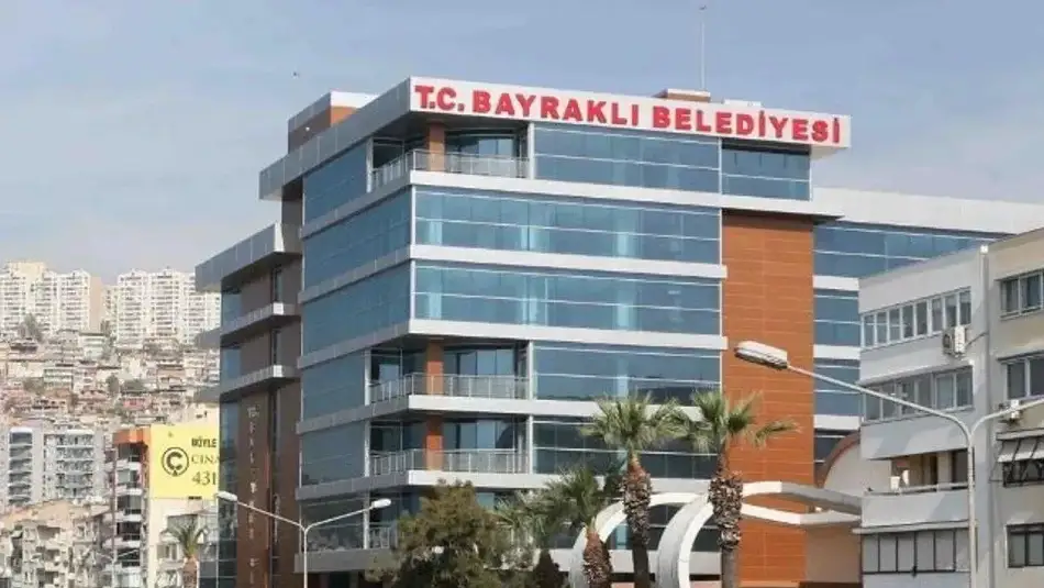 İzmir Bayraklı Belediyesi’nde Başlatılan Yolsuzluk Soruşturmasında 45 Kişi Gözaltına Alındı