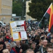 Tansiyonun dinmediği Chemnitz'de karşıt görüşler sokağa indi