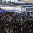 Hong Kong'ta Uçuşlar İptal Edildi