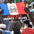 Mali'de Fransa Karşıtları Sokağa İndi