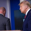 ABD Başkanı Trump Basın Toplantısı Düzenlediği Salondan Çıkarıldı