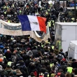 Fransa'da Macron Karşıtları Yine Sokağa Çıkacak