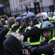 Londra'da Göstericiler ile Polis Arasında Arbede