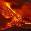 İtalya'da Etna Yanardağı Yeniden Faaliyete Geçti