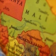 Burkina Faso'da Hükümet Görevden Alındı