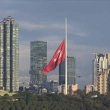 Milli Yas İlanı Sonrası Bayraklar Yarıya İndirildi