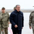 Milli Savunma Bakanı Akar ve Komutanlar Suriye Sınırında