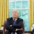 Çin'den Trump'a: "Apple'ı bırakıp Huawei kullanabilir"