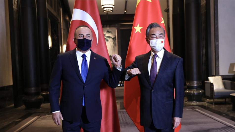 Çavuşoğlu Çin'de Mevkidaşı Vang ile Görüştü