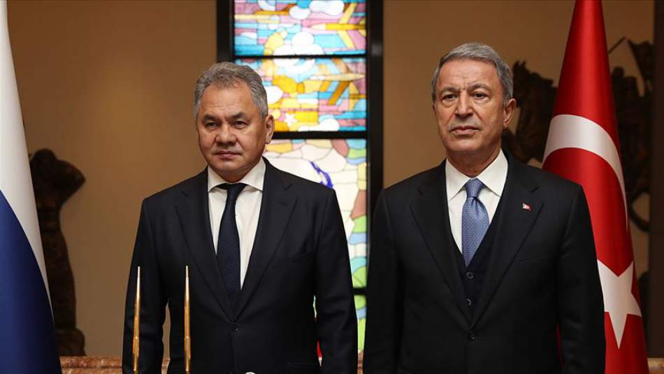 Şoygu: Türkiye'nin NATO Üyeliği İlişkilerimizi Zorluyor Ama Sonuç Alıyoruz