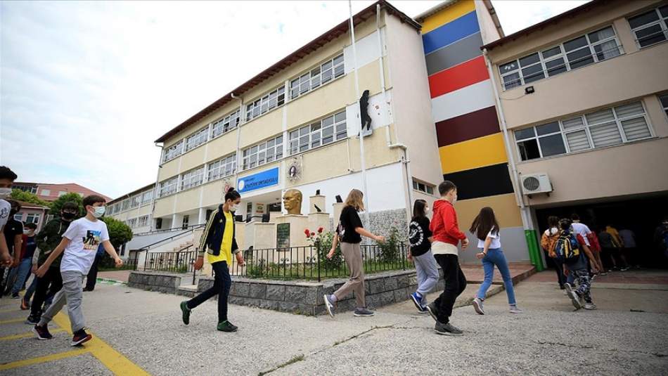 'Yüz Yüze Eğitim' Kapsamında PCR Testleri Devlet Hastanelerinde Ücretsiz Yapılacak