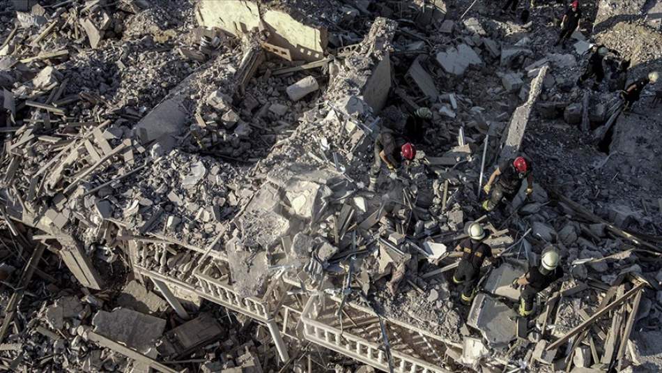 Rusya'nın Füze Saldırısının Ardından Odessa'da Arama Çalışmaları Devam Ediyor