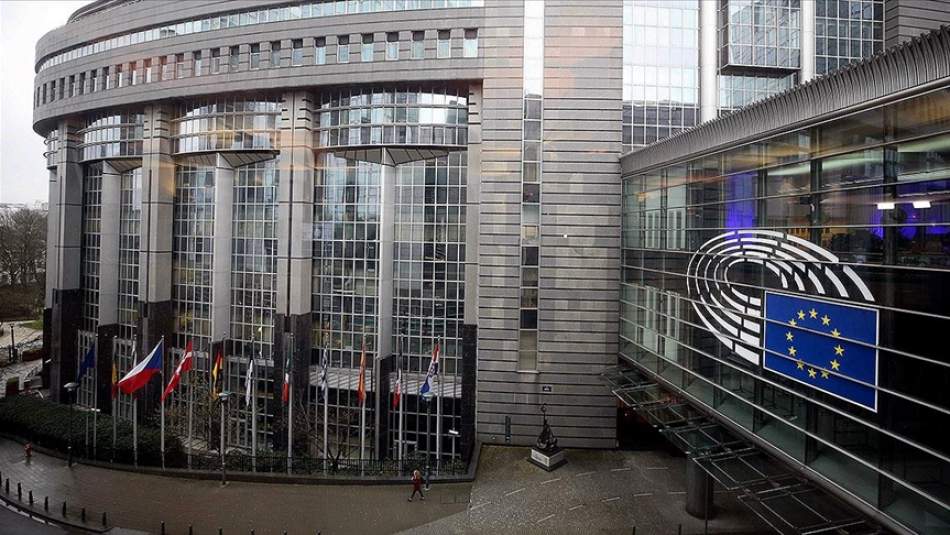 AB, Rusya'ya Yaptırımların Süresini Uzattı